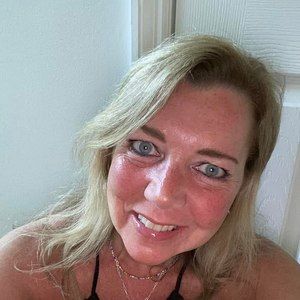 Meet your Posher, Pamela